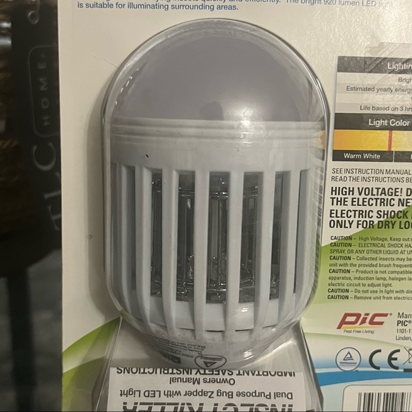 Insect Killer Dual Purpose Bug Zapper and LED Light Bulb - Picture 4 of 7